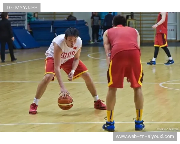 NBA球员参与公益投篮活动：篮筐里盛放的善意