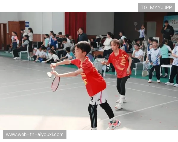 国际羽毛球赛事在青少年项目加入技战术分享环节，2021青少年羽毛球
