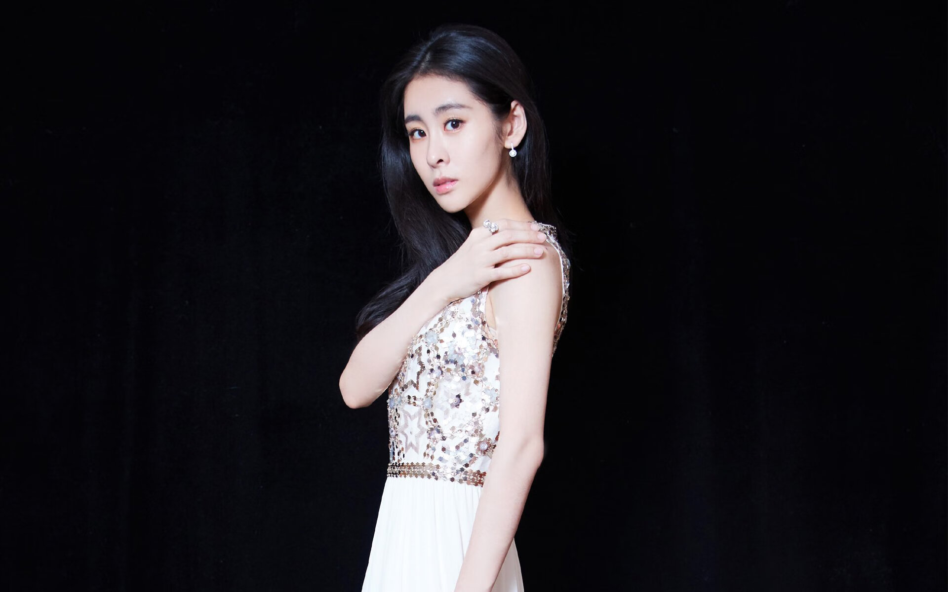 莫伊：全黑队稳固的防守基石，强悍的scrum技术让对手闻风丧胆，莫伊几多